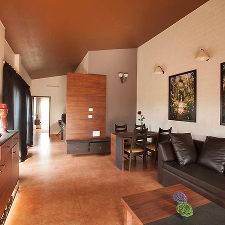 Sparsh Resort & Chalet Kalamb  エクステリア 写真