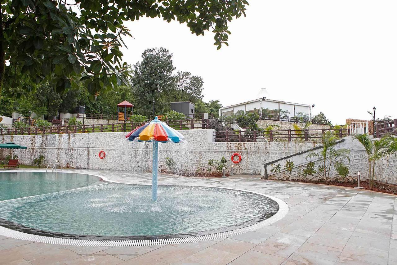 Sparsh Resort & Chalet Kalamb  エクステリア 写真